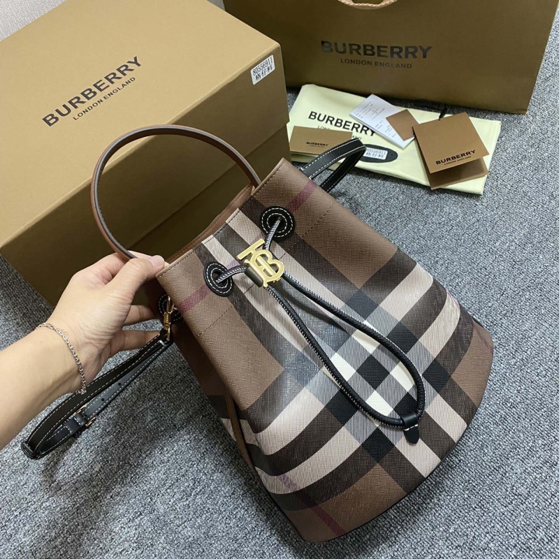 B**rry bucket bags